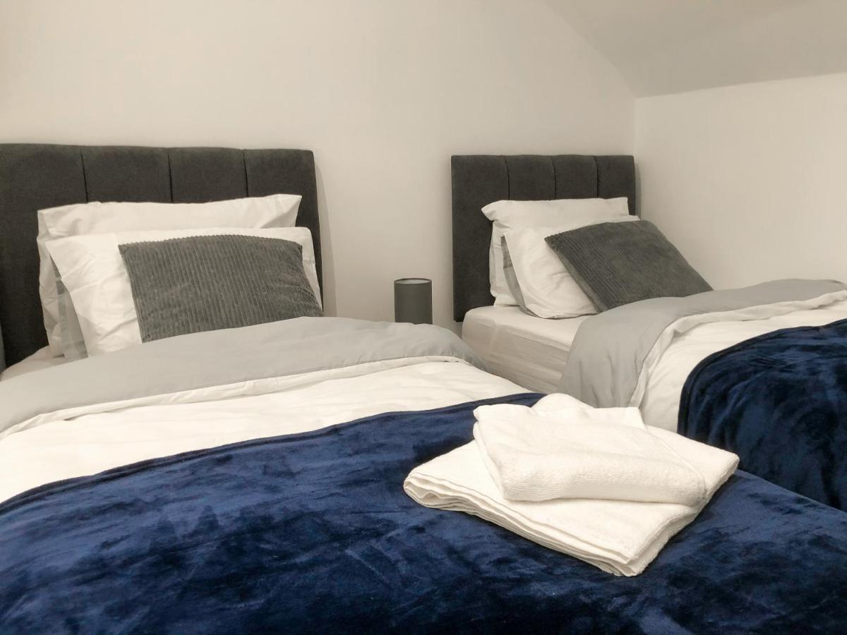 10Min To City - Free Parking - Private Studio - Contractor Friendly Manchester Eksteriør billede