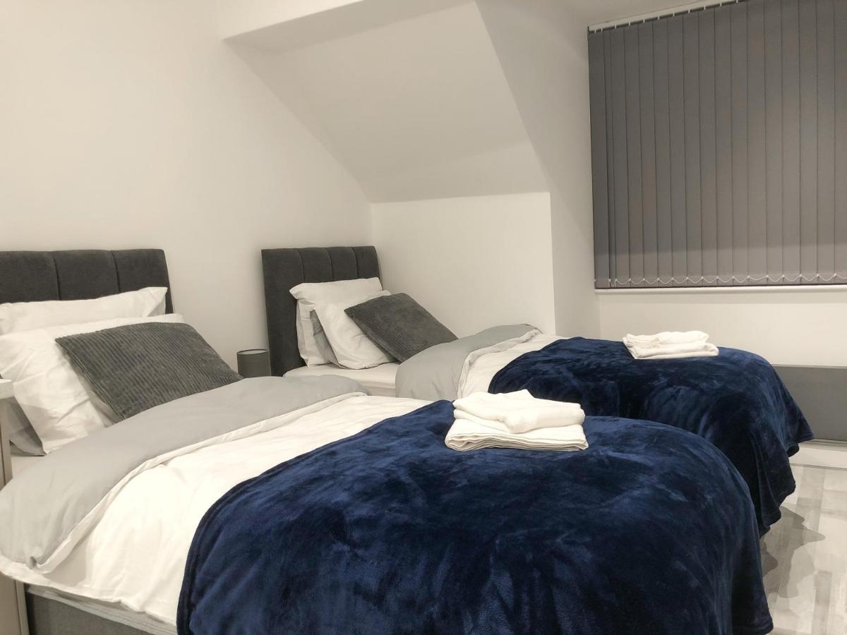 10Min To City - Free Parking - Private Studio - Contractor Friendly Manchester Eksteriør billede