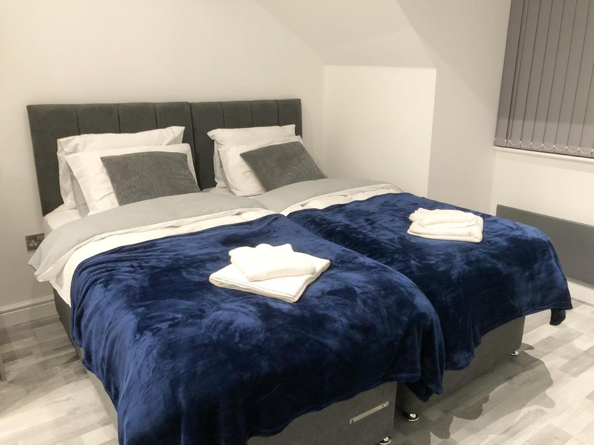 10Min To City - Free Parking - Private Studio - Contractor Friendly Manchester Eksteriør billede